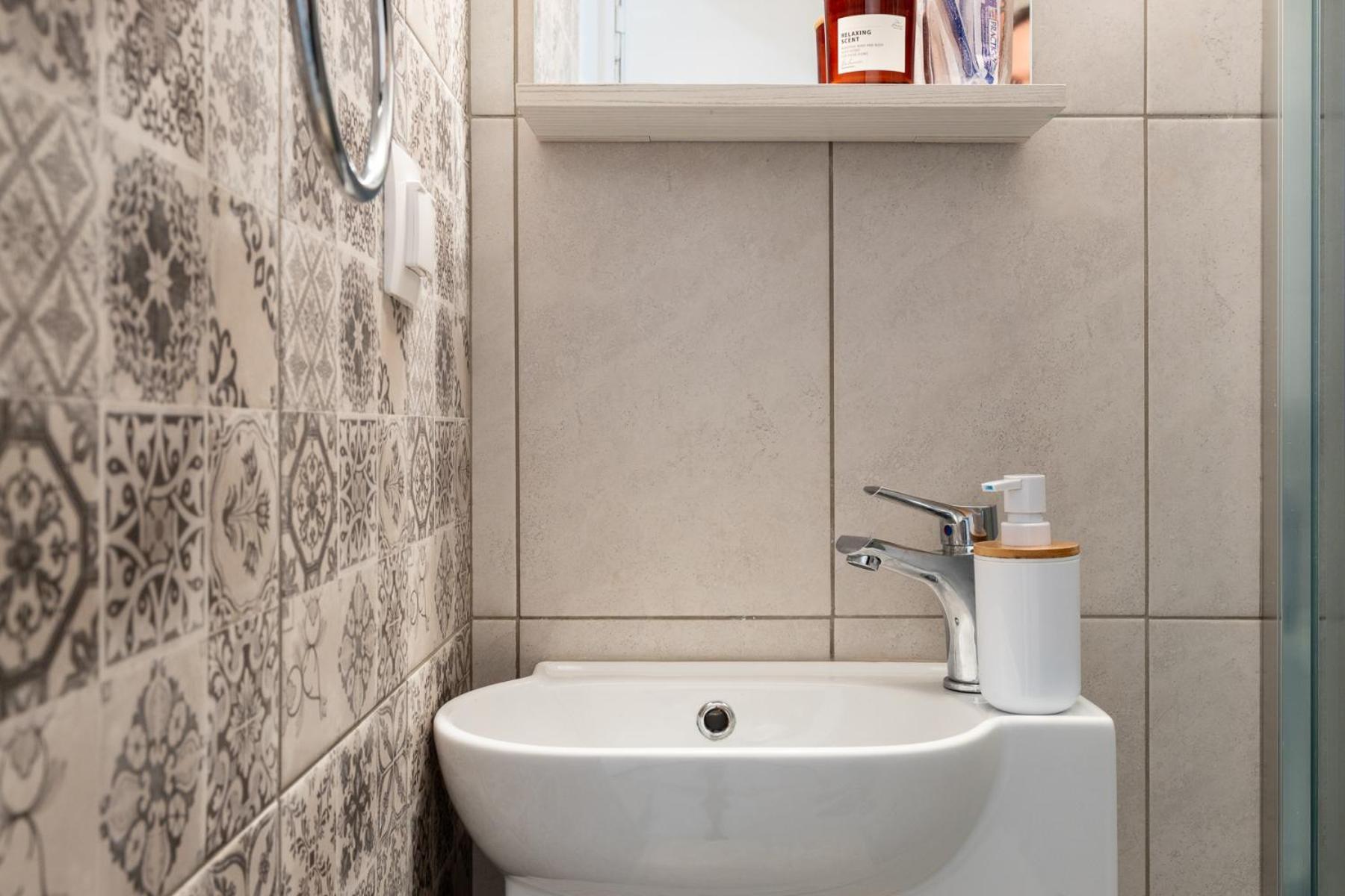 Apartment Micro 84 *
